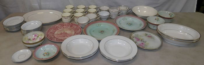 lot of porcelain items