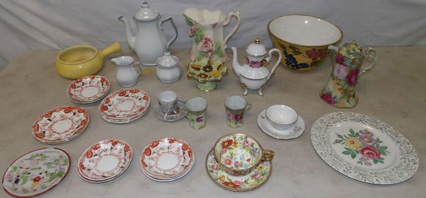 lot of porcelain items