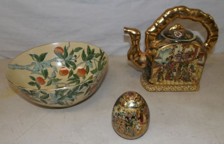 lot of oriental porcelain items