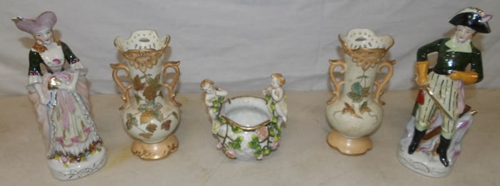 lot of painted porcelain items
