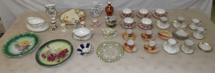 lot of porcelain items