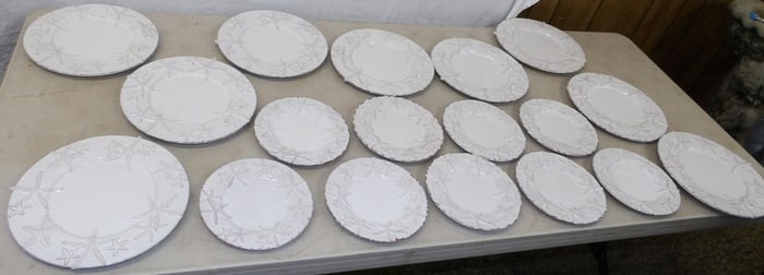 18 mud pie painted porcelain plates