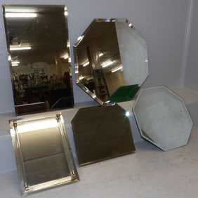 lot of mirror plateaus and dresser tray