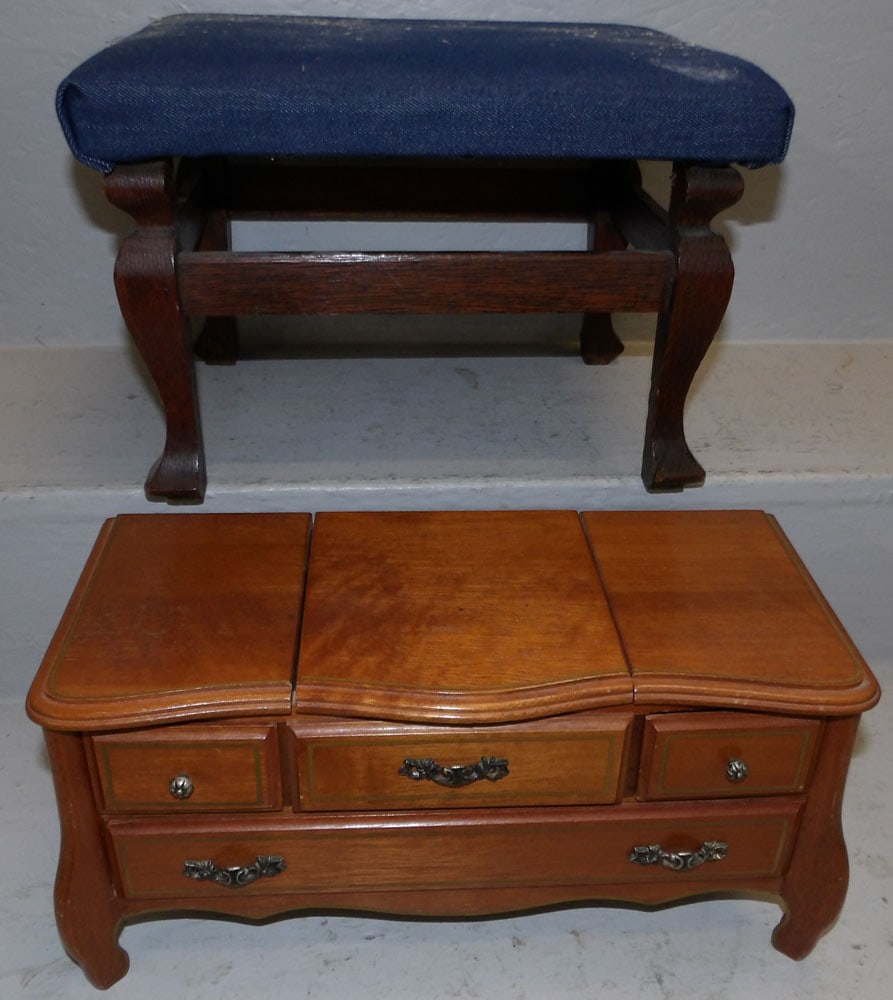 mahogany jewelry cabinet and foot stool: mahogany jewelry cabinet and foot stool. Up to 13 1/2" W 10 1/4" D 9" H "ALL DESCRIPTIONS AND ANY CONDITION STATEMENT GIVEN BY LANGSTON AUCTION GALLERY ARE STRICTLY OPINIONS AND LANGSTON'S SHALL HAVE 