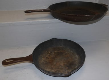 2 Le Creuset skillets