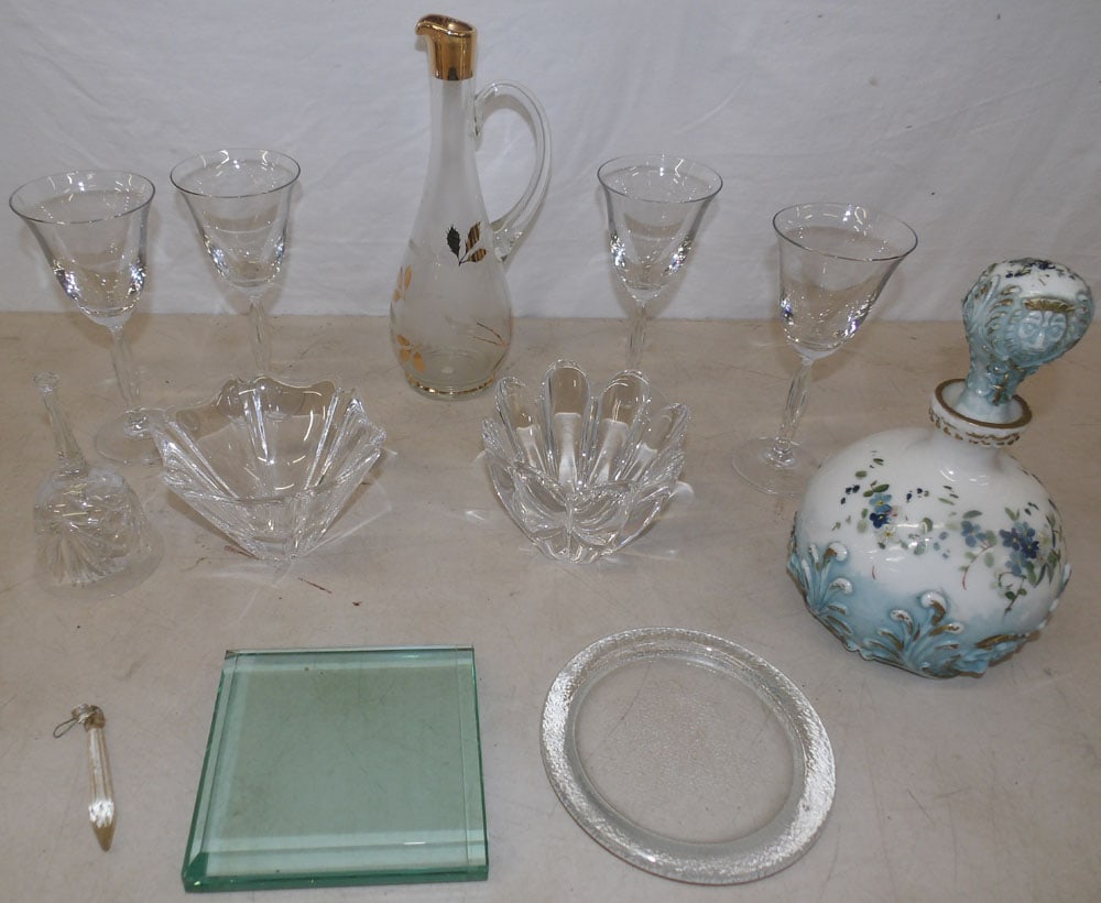 lot of glass items including two signed Orrefors bowls (1 of 5)