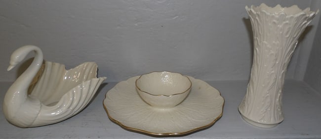 3 pieces of Lenox porcelain
