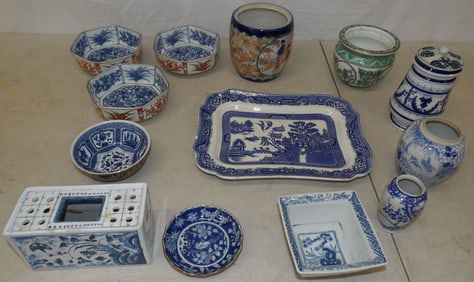 lot of oriental porcelain