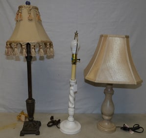 3 decorative lamps