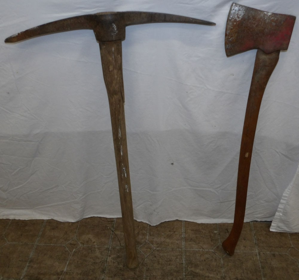 2 hand tools (1 of 5)