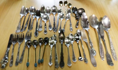 Lot of Approx. 40 Pieces of Antique & Vintage Ornate Silver Plated Flatware & Diminutive Spoons