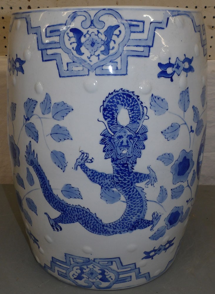 Oriental Blue & White Porcelain Garden Seat: Oriental Blue & White Porcelain Garden Seat . 18" H "ALL DESCRIPTIONS AND ANY CONDITION STATEMENT GIVEN BY LANGSTON AUCTION GALLERY ARE STRICTLY OPINIONS AND LANGSTON'S SHALL HAVE NO RESPONSIBILITY FO