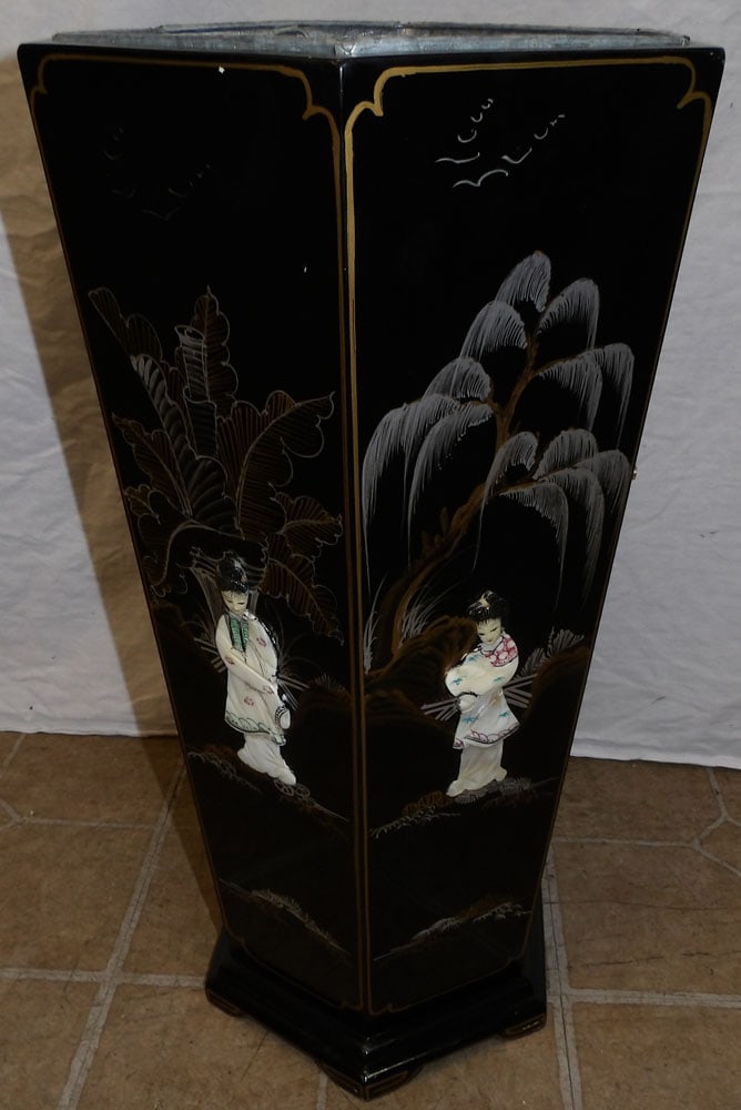 Oriental Black Lacquered Umbrella Stand with Galvanized Liner & Brass Handles (1 of 5)