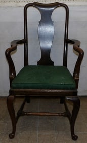 antique mahogany Queen Anne arm chair