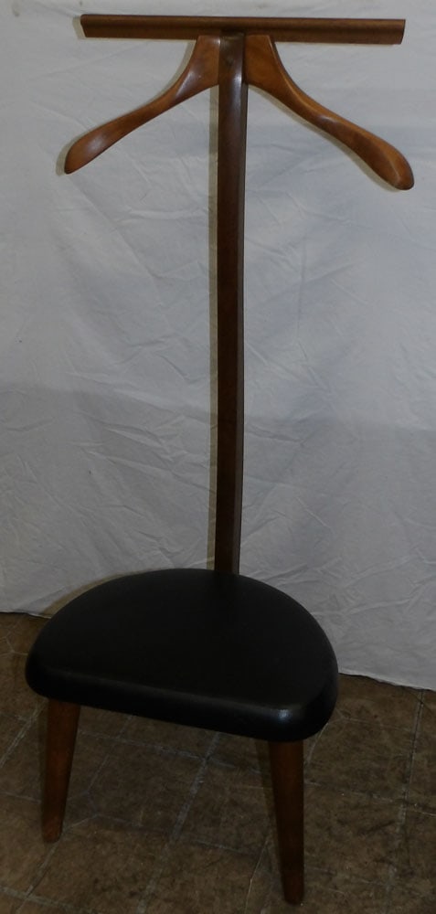 mid century modern maple gentleman's valet: mid century modern maple gentleman's valet. 40 1/2" H "ALL DESCRIPTIONS AND ANY CONDITION STATEMENT GIVEN BY LANGSTON AUCTION GALLERY ARE STRICTLY OPINIONS AND LANGSTON'S SHALL HAVE NO RESPONSIBILITY