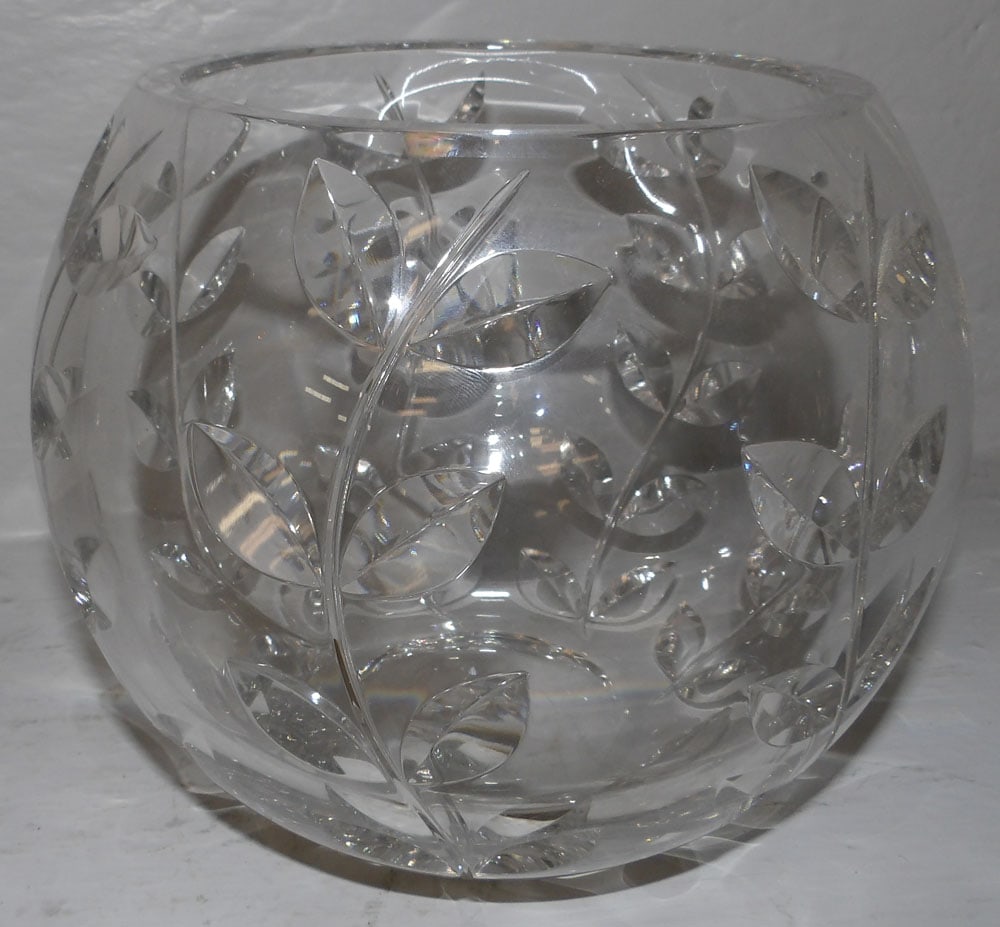 signed Tiffany and Company bowl: signed Tiffany and Company bowl. 6 1/2" H "ALL DESCRIPTIONS AND ANY CONDITION STATEMENT GIVEN BY LANGSTON AUCTION GALLERY ARE STRICTLY OPINIONS AND LANGSTON'S SHALL HAVE NO RESPONSIBILITY FOR ERRORS O