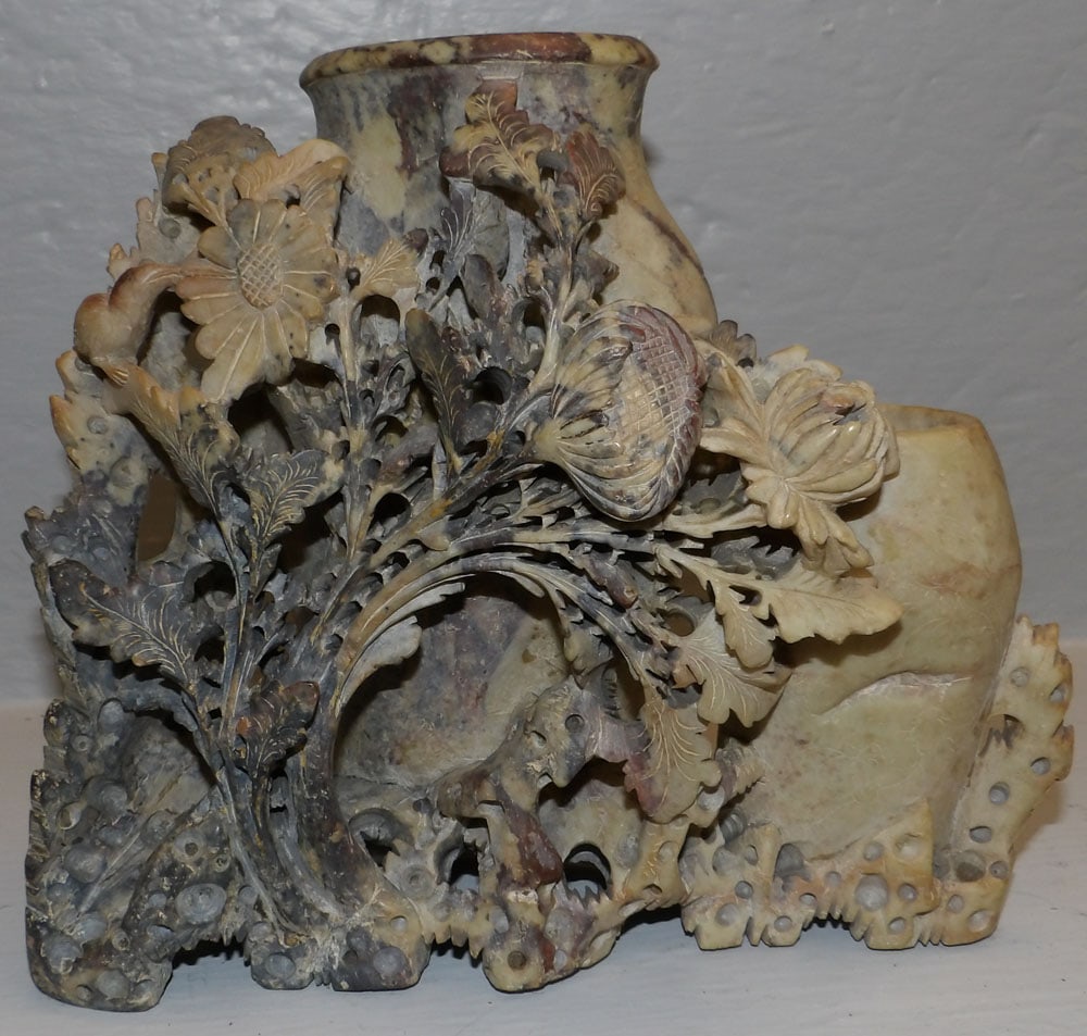 Chinese carved soapstone vase: Chinese carved soapstone vase. 8" H "ALL DESCRIPTIONS AND ANY CONDITION STATEMENT GIVEN BY LANGSTON AUCTION GALLERY ARE STRICTLY OPINIONS AND LANGSTON'S SHALL HAVE NO RESPONSIBILITY FOR ERRORS OR OMIS