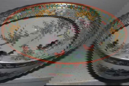 Oriental porcelain bowl with rooster motif