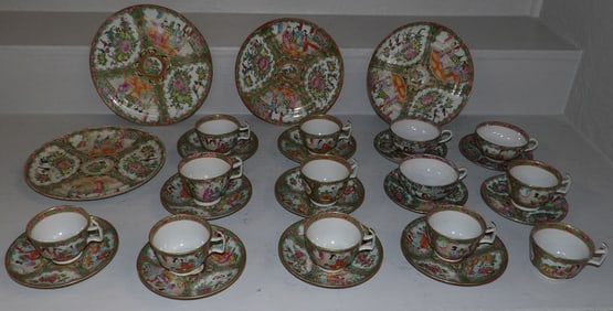 29 pieces of rose medallion porcelain