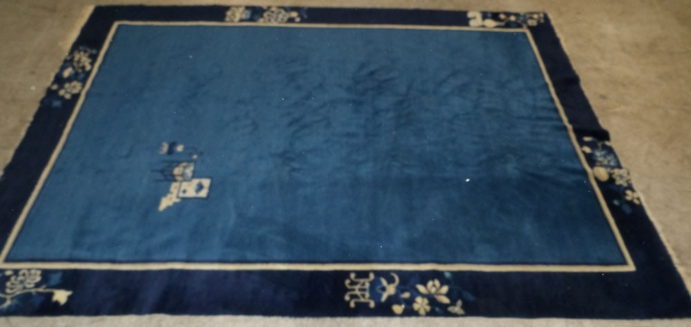 antique handmade 6' 1" x 8' 9" Chinese Art Deco rug: antique handmade 6' 1" x 8' 9" Chinese Art Deco rug . "ALL DESCRIPTIONS AND ANY CONDITION STATEMENT GIVEN BY LANGSTON AUCTION GALLERY ARE STRICTLY OPINIONS AND LANGSTON'S SHALL HAVE NO RESPONSIBILITY