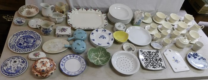 Lot of Porcelain Items