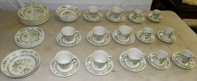 Lot of Royal Doulton China, 'Tonkin'