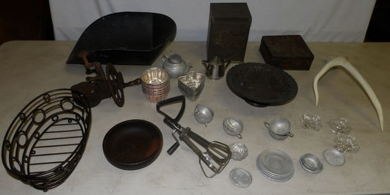 Lot of Vintage Metal Items