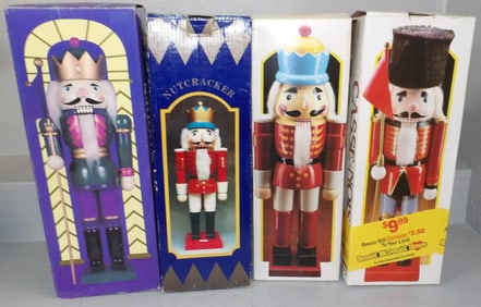 4 vintage nut crackers with original box