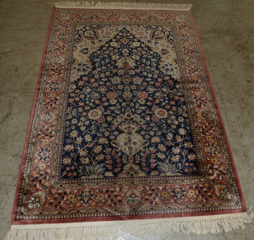 3'10" X 5' 8" machine made rug  (1 of 4)