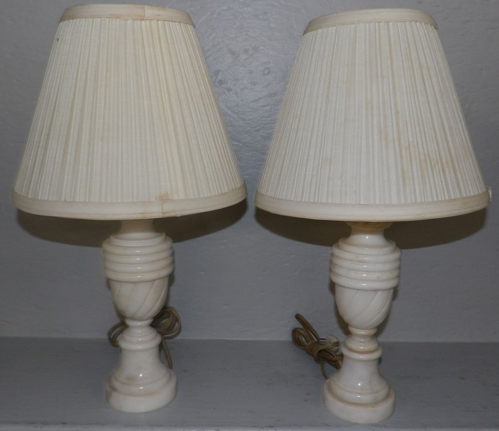 pair of Alabaster lamps : pair of Alabaster lamps . 17 1/2" H 10" Dia. ALL DESCRIPTIONS AND ANY CONDITION STATEMENT GIVEN BY LANGSTON AUCTION GALLERY ARE STRICTLY OPINIONS AND LANGSTON'S SHALL HAVE NO RESPONSIBILITY FOR ERRORS
