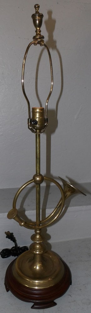 brass bugle form lamp (1 of 2)