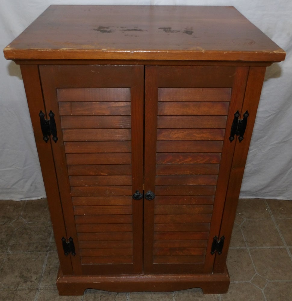 pine shutter door cabinet  (1 of 7)