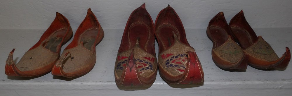 Lot of Vintage Leather Middle Eastern Shoes  (1 of 7)
