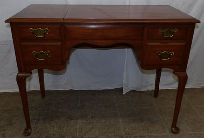 Cherry Queen Anne Style Dressing Table