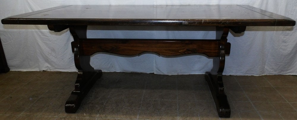 Pine Trestle Table (1 of 4)