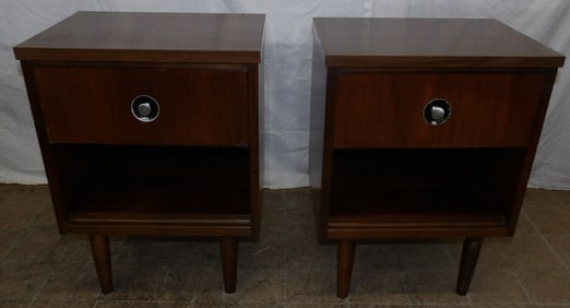 Pair of Mid Century Modern Walnut One Drawer Night Stands