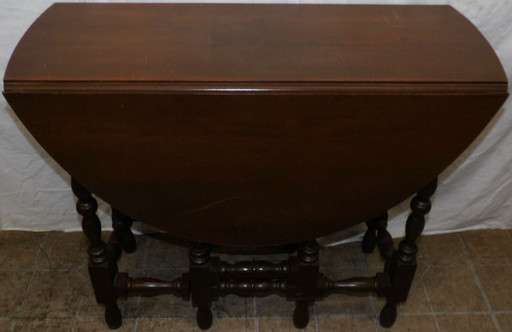 Antique Mahogany Gate Leg Table (1 of 5)