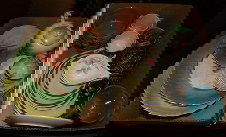 Lot of Porcelain & Pottery Items
