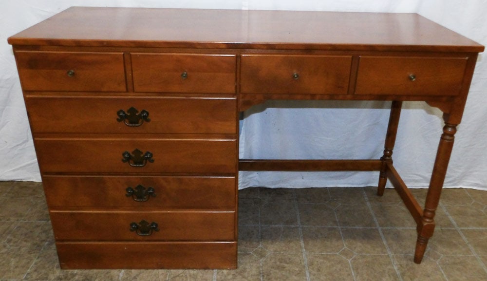 Maple Desk by Ethan Allen : Maple Desk by Ethan Allen . 30 1/4" H 48" W 18 1/2" D ALL DESCRIPTIONS AND ANY CONDITION STATEMENT GIVEN BY LANGSTON AUCTION GALLERY ARE STRICTLY OPINIONS AND LANGSTON'S SHALL HAVE NO RESPONSIBILITY F