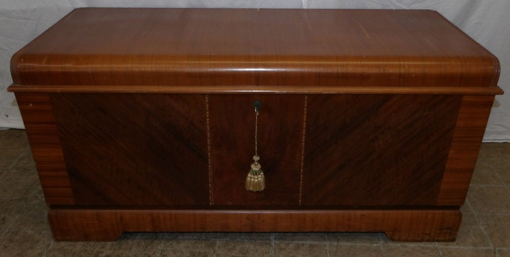 Walnut Waterfall Cedar Lined Blanket Chest  (1 of 8)
