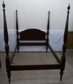 Mahogany Four Post Full Size Bed with Rails