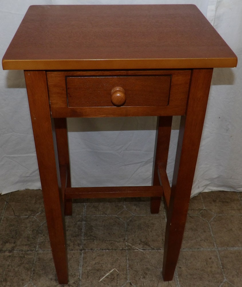 Maple One Drawer Stand : Maple One Drawer Stand . 29 1/4" H 17" W 14" D ALL DESCRIPTIONS AND ANY CONDITION STATEMENT GIVEN BY LANGSTON AUCTION GALLERY ARE STRICTLY OPINIONS AND LANGSTON'S SHALL HAVE NO RESPONSIBILITY FOR ERRO