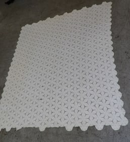 7' 7" x 8' 6" Crocheted Coverlet