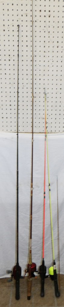 lot of fishing poles: lot of fishing poles. Up to 73 1/2" L ALL DESCRIPTIONS AND ANY CONDITION STATEMENT GIVEN BY LANGSTON AUCTION GALLERY ARE STRICTLY OPINIONS AND LANGSTON'S SHALL HAVE NO RESPONSIBILITY FOR ERRORS OR OMI