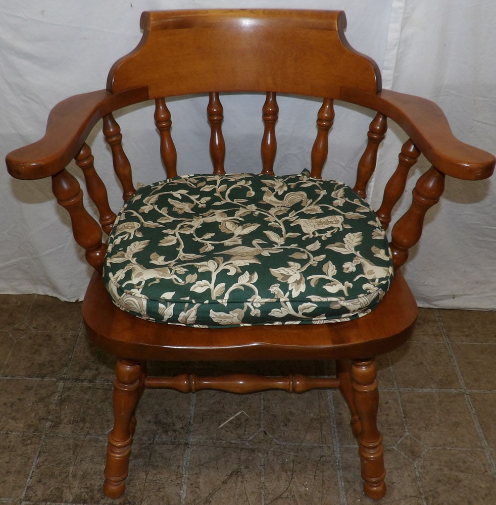maple arm chair : maple arm chair . 30" H 26 1/2" W 19" D ALL DESCRIPTIONS AND ANY CONDITION STATEMENT GIVEN BY LANGSTON AUCTION GALLERY ARE STRICTLY OPINIONS AND LANGSTON'S SHALL HAVE NO RESPONSIBILITY FOR ERRORS OR O