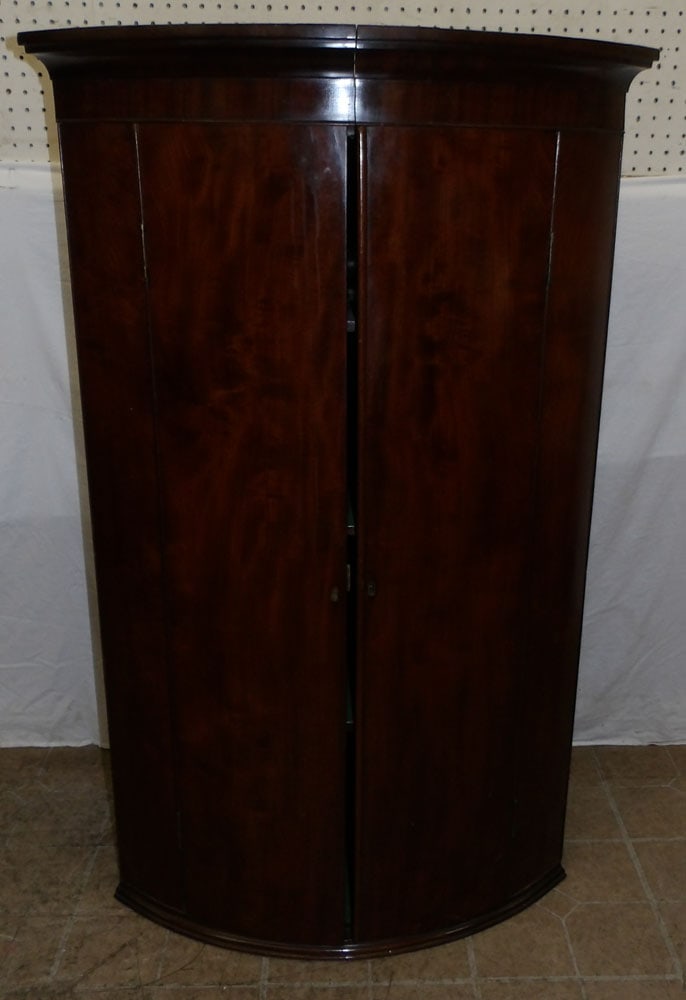 19th Century Mahogany Bow Front Hanging Corner Cabinet  (1 of 3)