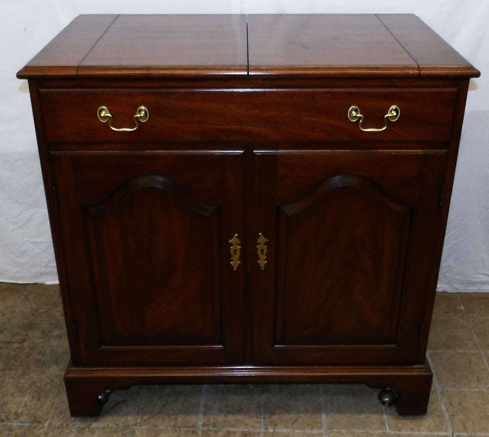 Mahogany Fold Over Top Bar Cabinet by Henkel Harris: Mahogany Fold Over Top Bar Cabinet by Henkel Harris. 35" H 34" W 19" D