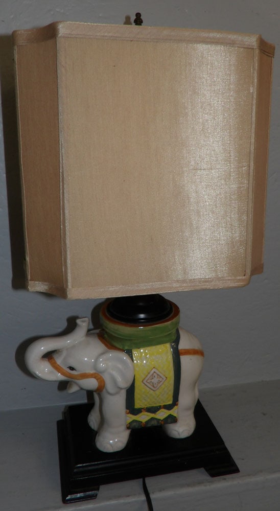 Oriental Elephant Garden Seat Lamp (1 of 6)