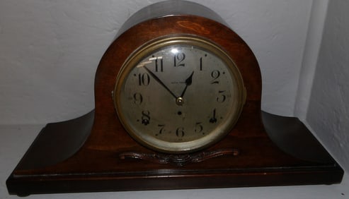 Walnut Seth Thomas Head & Shoulders Clock