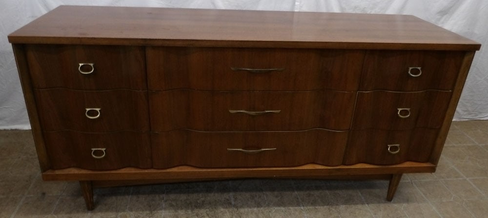 Mid Century Modern Walnut Nine Drawer Credenza by Bassett: Mid Century Modern Walnut Nine Drawer Credenza by Bassett. 30 1/2" H 64" W 19" D